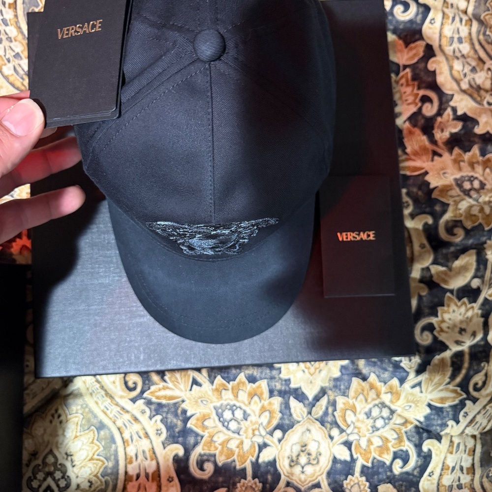 Hat “Versace” - Picture 5 of 8